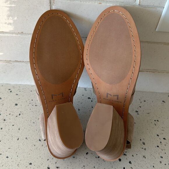 Marc Fisher Vega Women's Taupe Natural Suede Leather Block Heel Sandals Size 11 - Picture 9 of 13